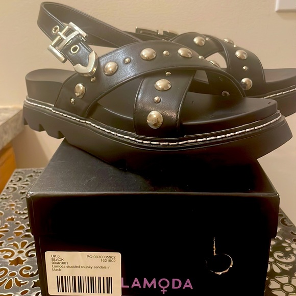 Women’s chunky sandals - Picture 2 of 4